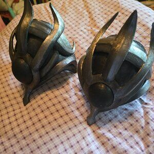 Baldur's Gate 3 Shadowheart Pauldrons